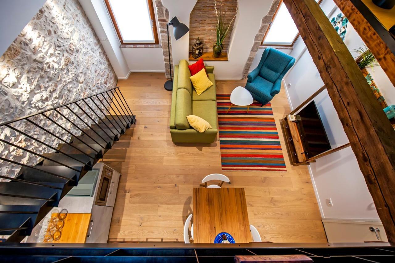 Apartments Casa De Amicis 罗维尼 外观 照片