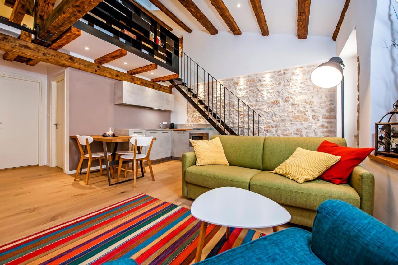 Apartments Casa De Amicis 罗维尼 外观 照片